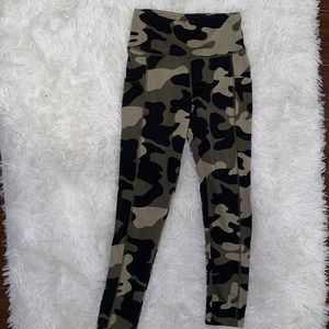 Army print tights